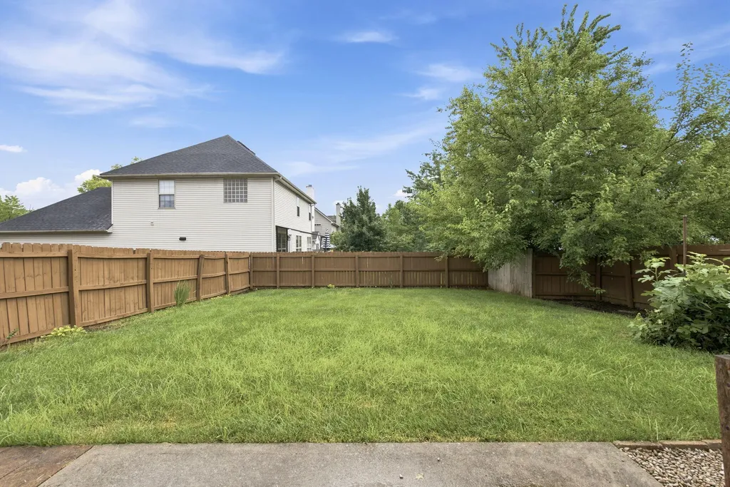 3384 Drayton Place Lexington KY 40503