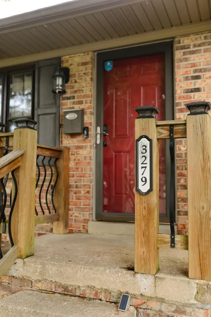 3279 Waterford Park Lexington KY 40517