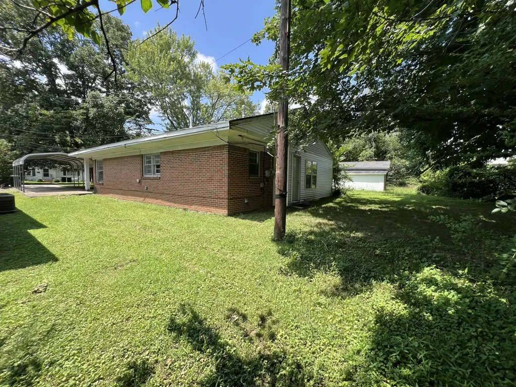 211 S 15th Street Murray KY 42071