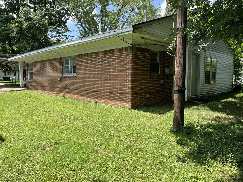 211 S 15th Street Murray KY 42071