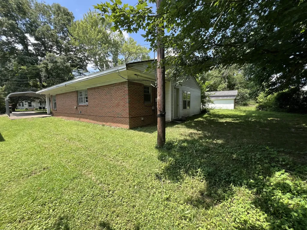 211 S 15th Street Murray KY 42071