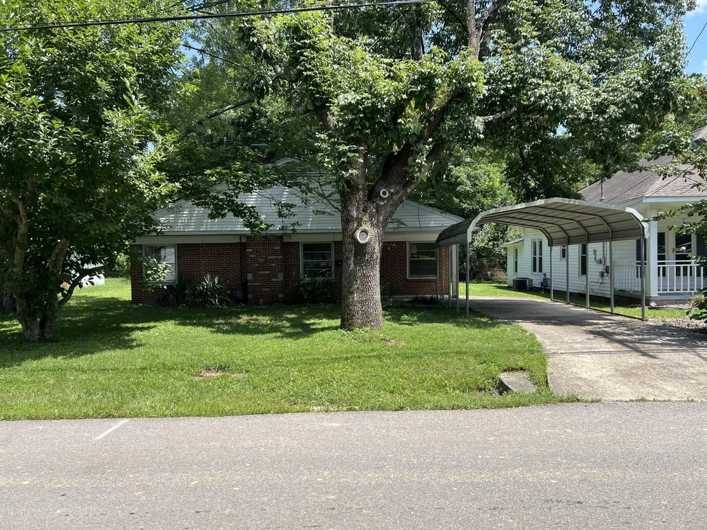 211 S 15th Street Murray KY 42071