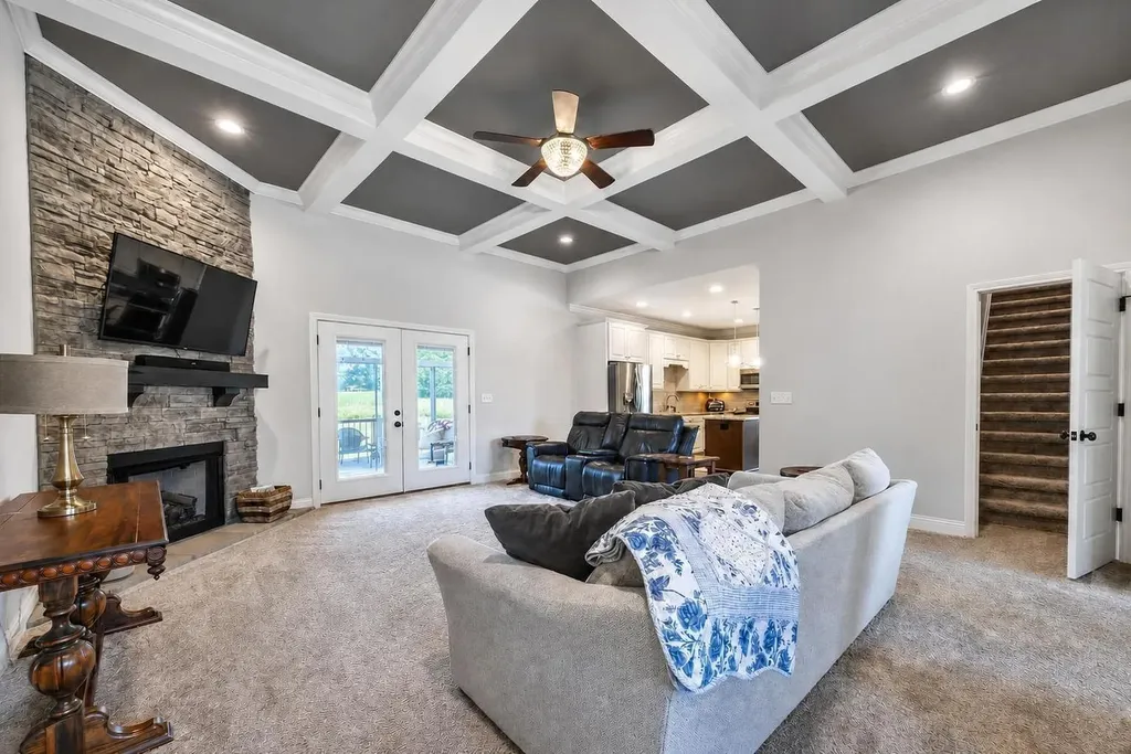 147 Cross Creek Road Paris KY 40361