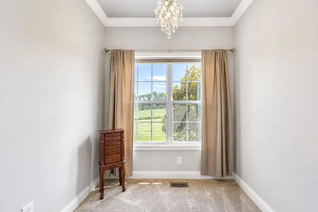 147 Cross Creek Road Paris KY 40361