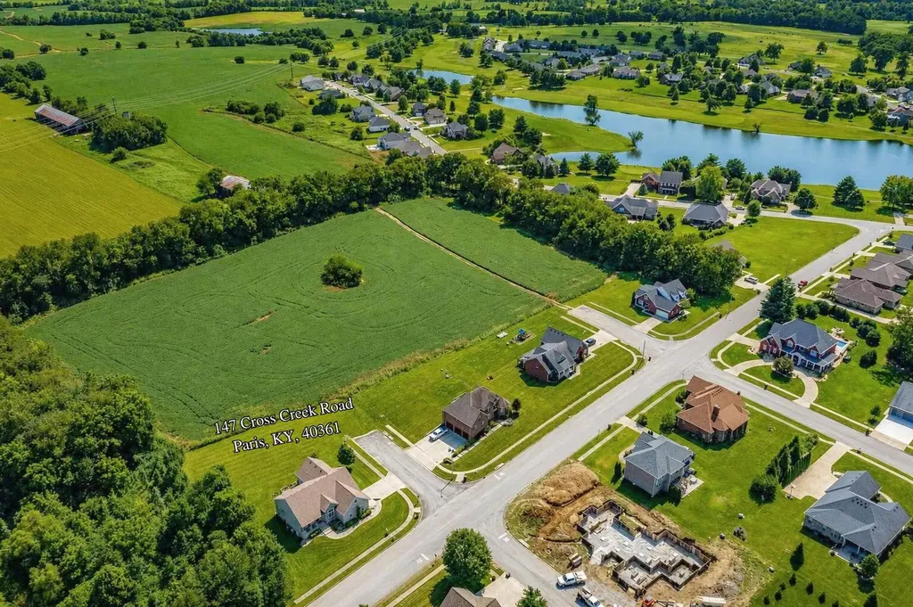 147 Cross Creek Road Paris KY 40361