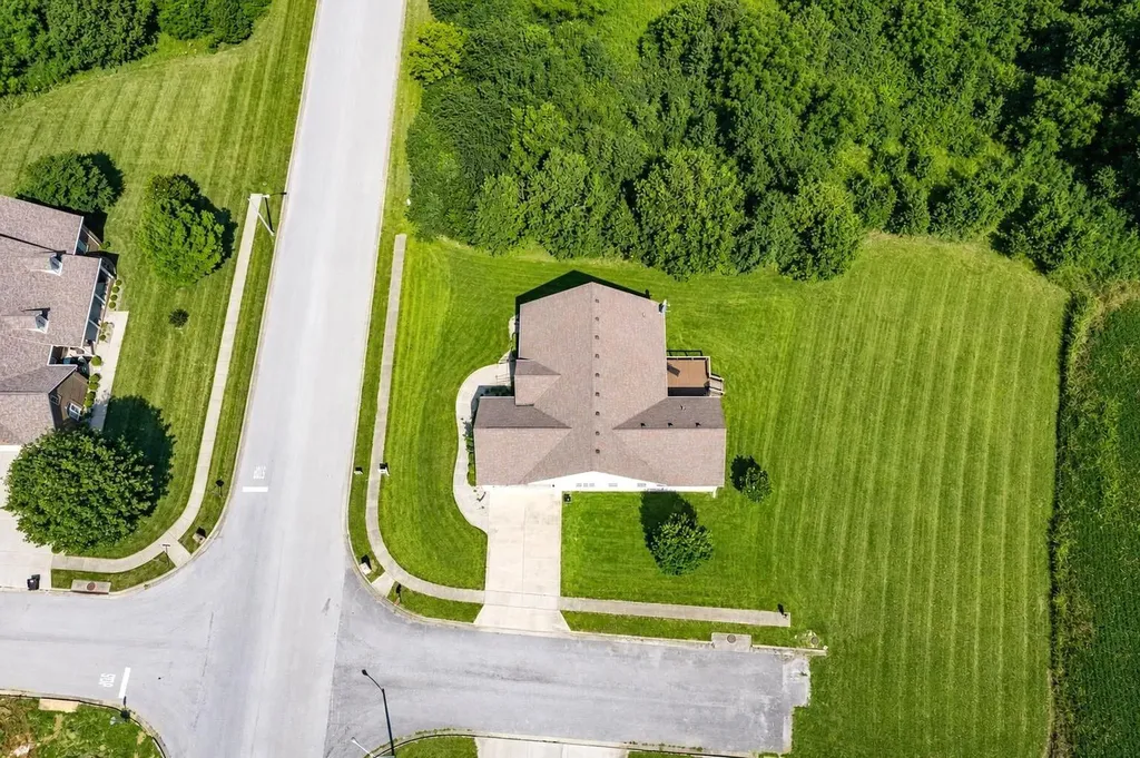 147 Cross Creek Road Paris KY 40361