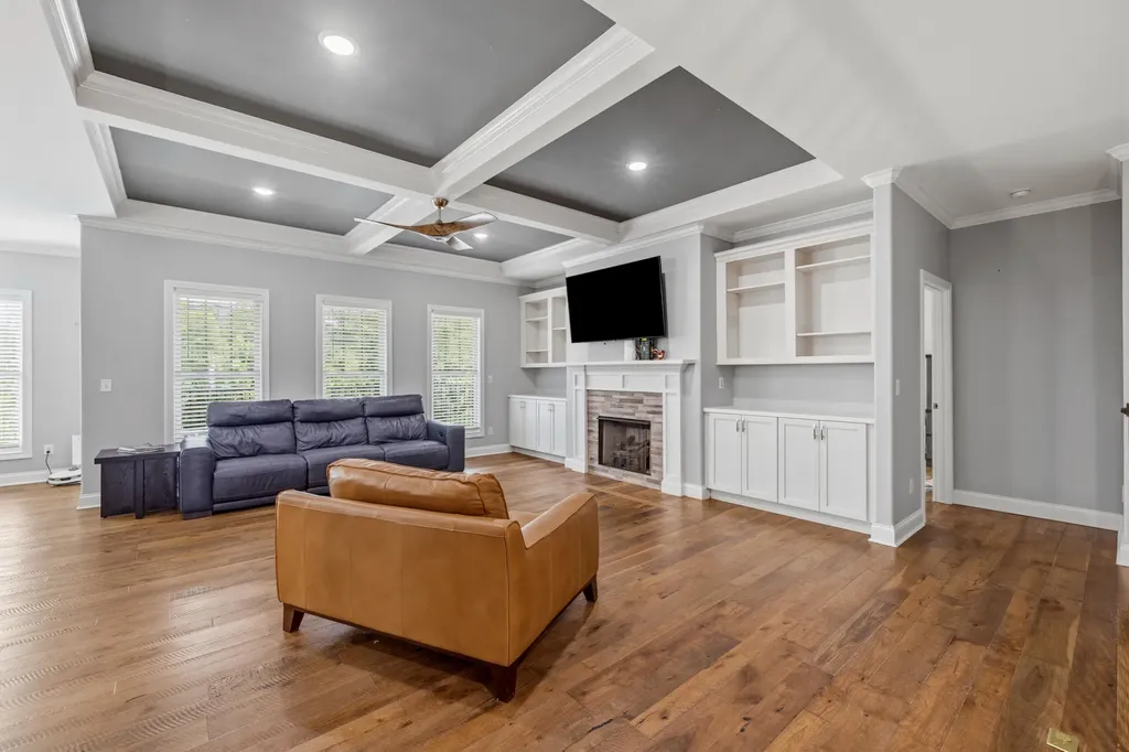 177 Waterside Drive Georgetown KY 40324