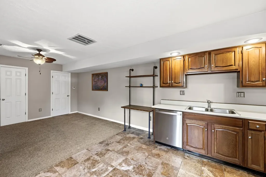 412 Darby Creek Road Lexington KY 40509