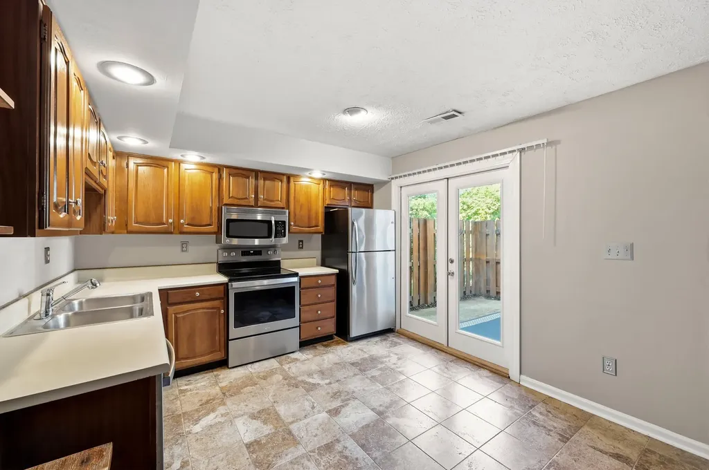 412 Darby Creek Road Lexington KY 40509