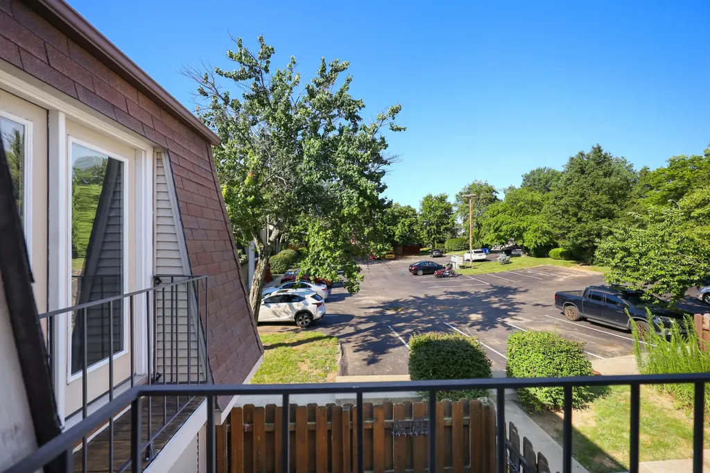 412 Darby Creek Road Lexington KY 40509