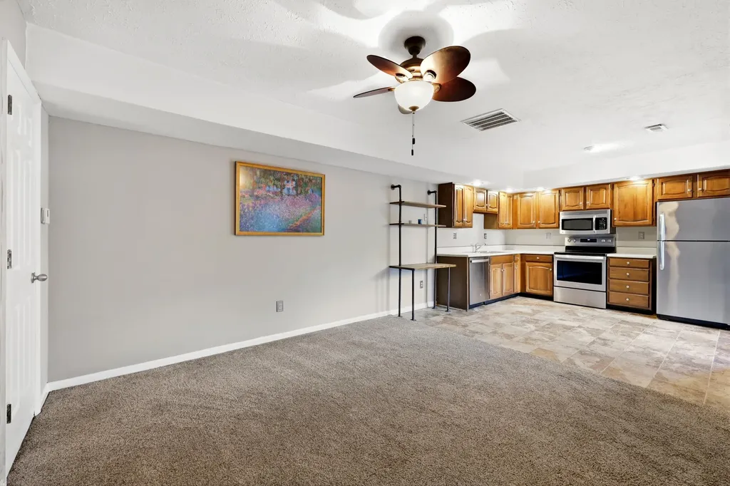 412 Darby Creek Road Lexington KY 40509