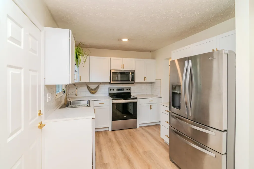 878 Bordallo Drive Lexington KY 40514