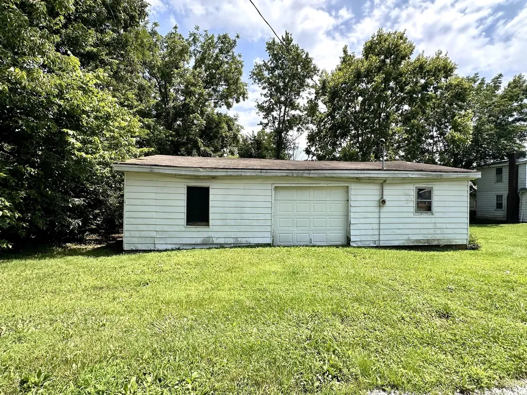 120 Leer Street Carlisle KY 40311