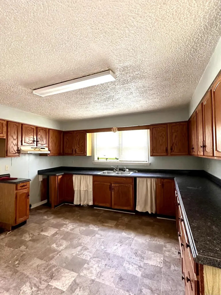 120 Leer Street Carlisle KY 40311