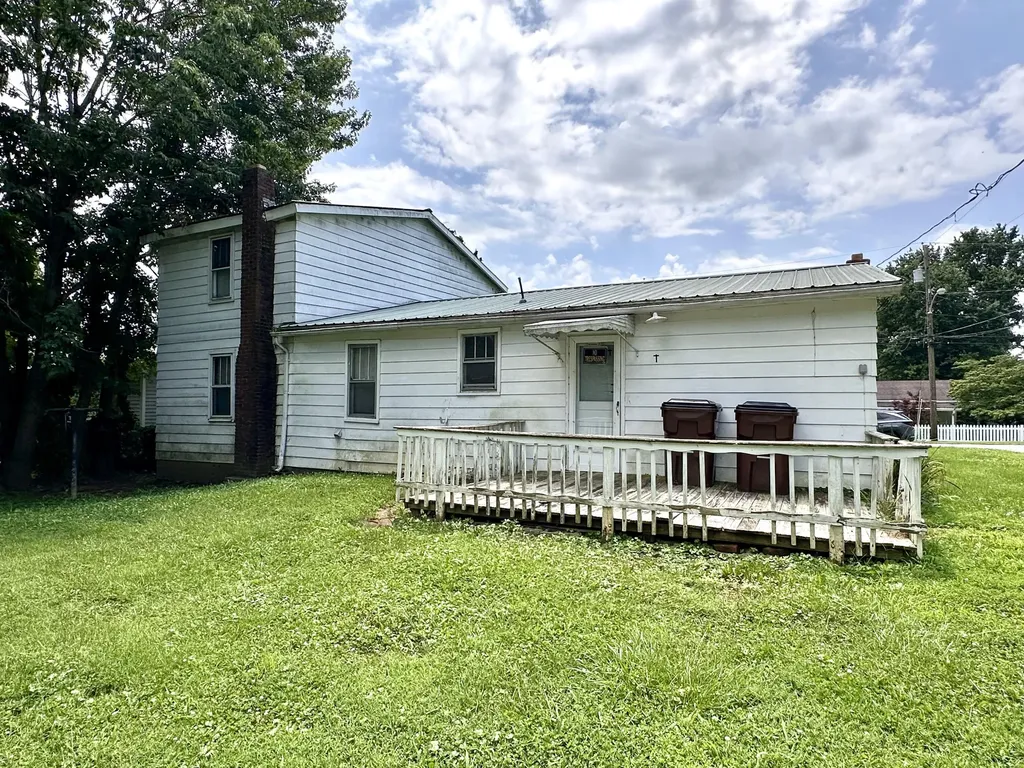 120 Leer Street Carlisle KY 40311