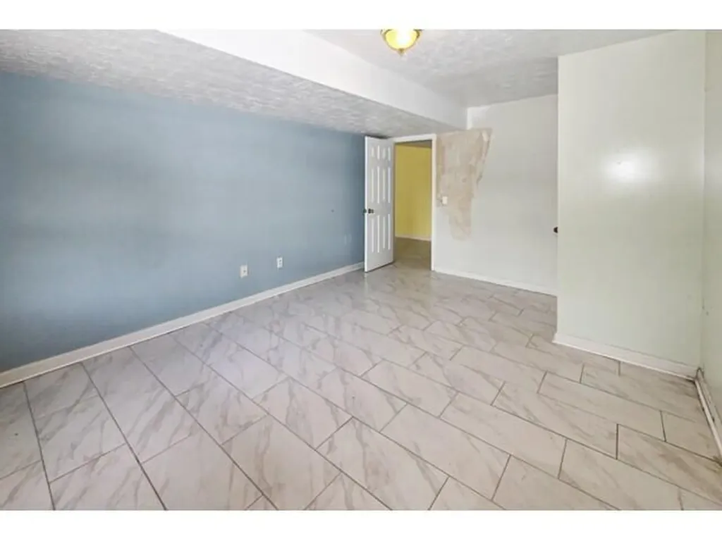340 Village Drive Frankfort KY 40601