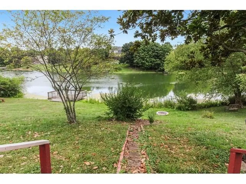 340 Village Drive Frankfort KY 40601