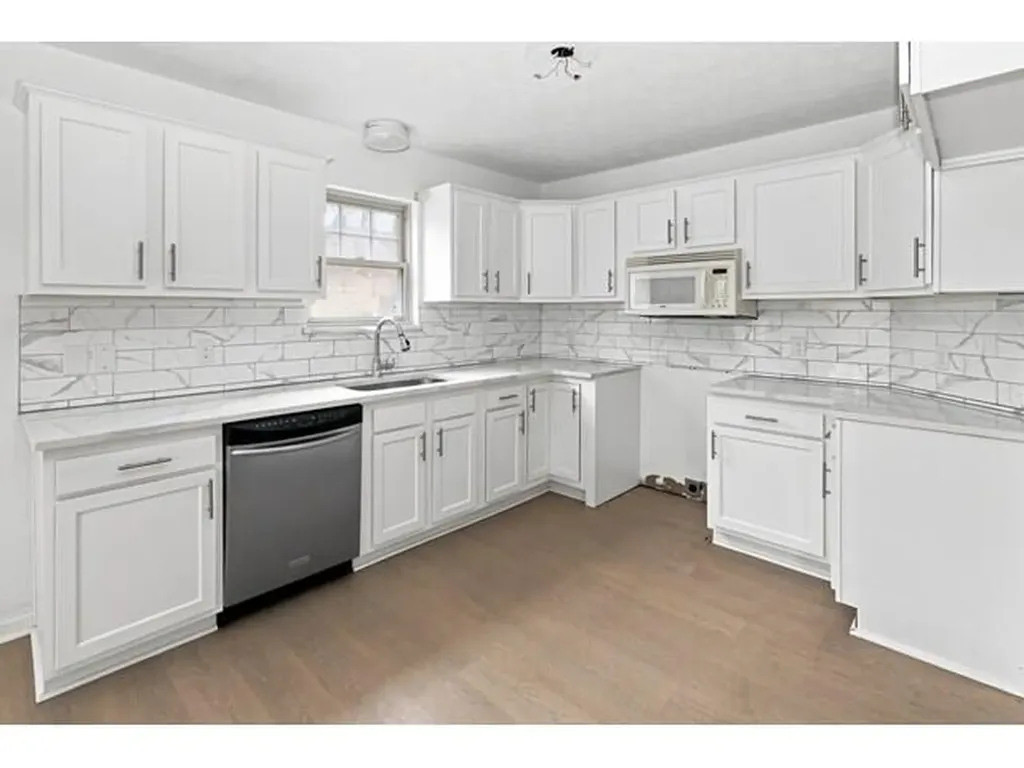 340 Village Drive Frankfort KY 40601