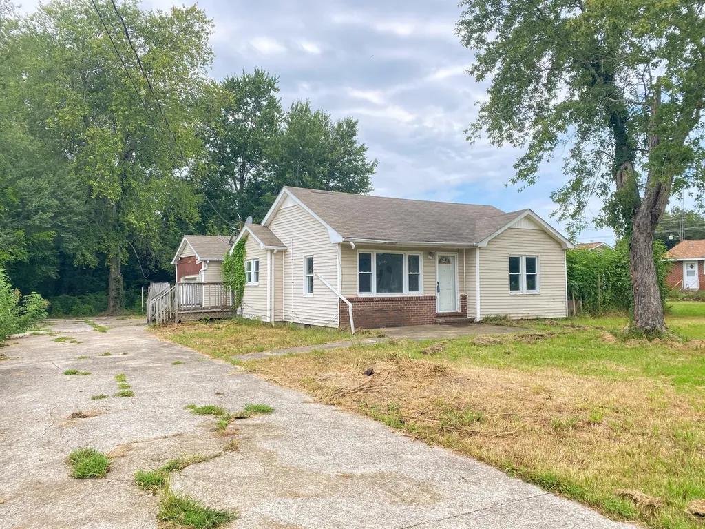 1115 Airport Road Murray KY 42071
