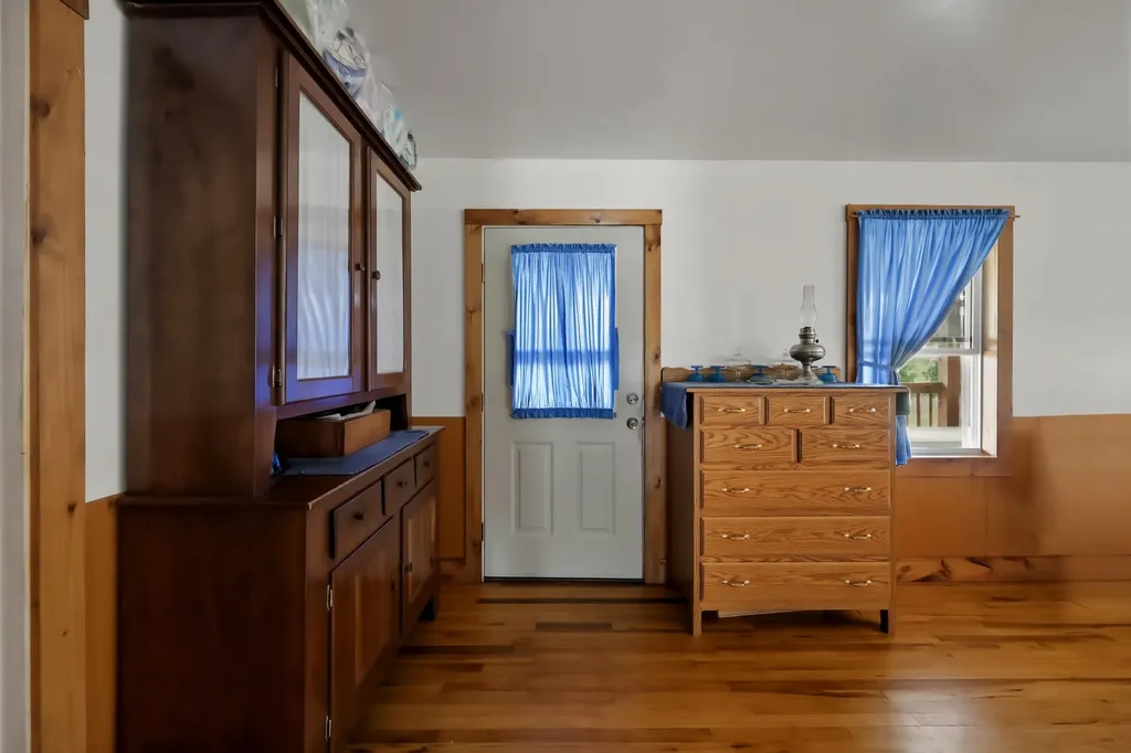 5183 Ky-36 Cynthiana KY 41031
