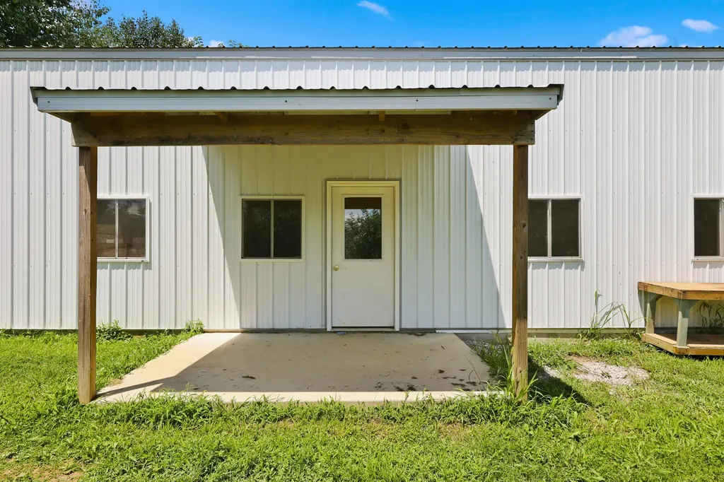 5183 Ky-36 Cynthiana KY 41031