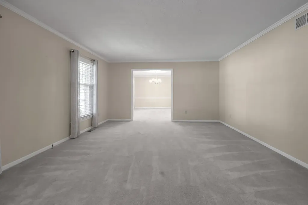 121 Hawthorne Drive Nicholasville KY 40356