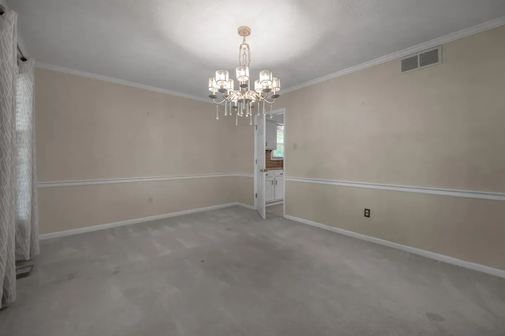 121 Hawthorne Drive Nicholasville KY 40356