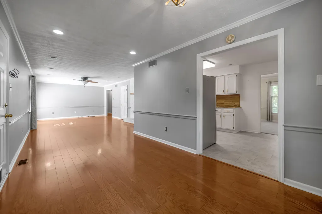 121 Hawthorne Drive Nicholasville KY 40356