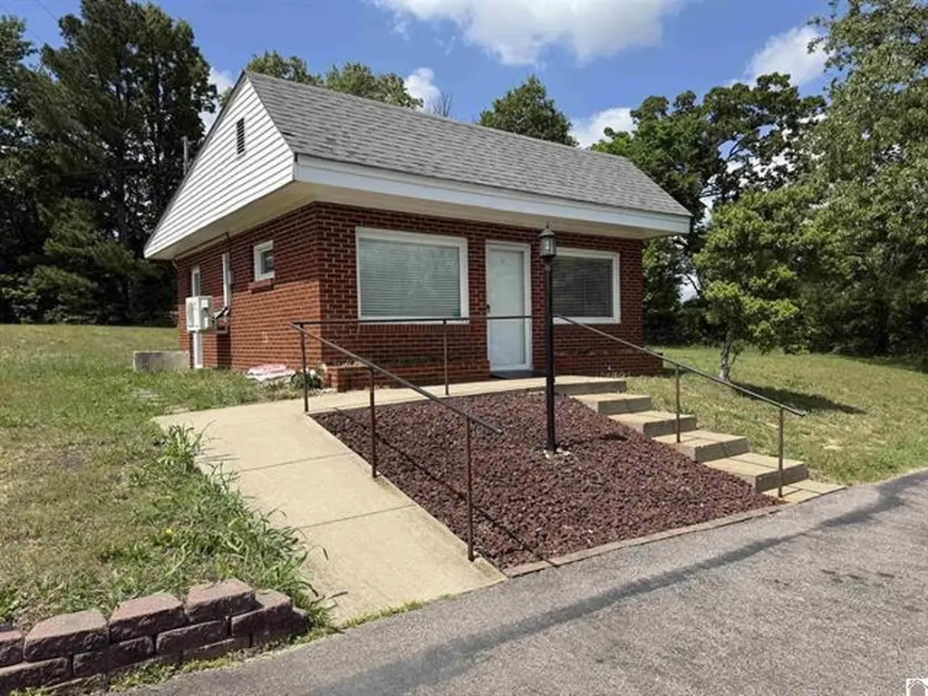 1036 Canton Road Cadiz KY 42211