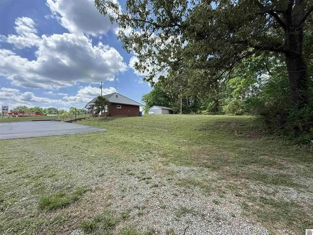 1036 Canton Road Cadiz KY 42211