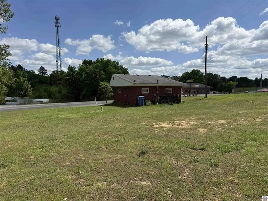 1036 Canton Road Cadiz KY 42211