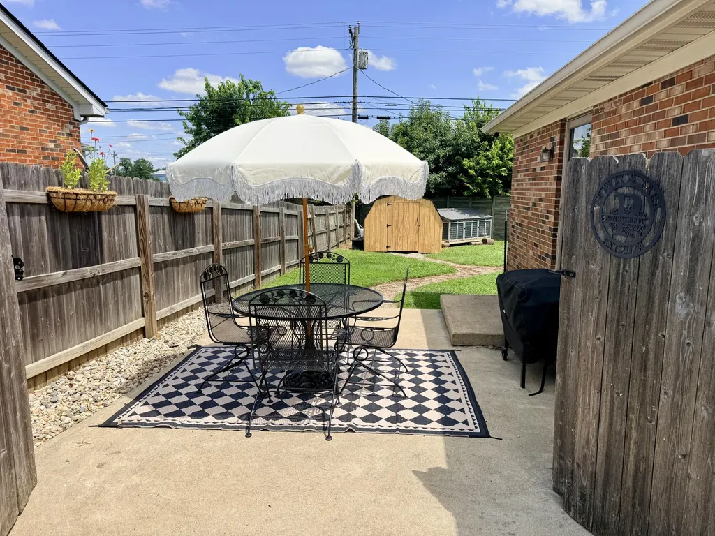 125 Oakmont Drive Nicholasville KY 40356