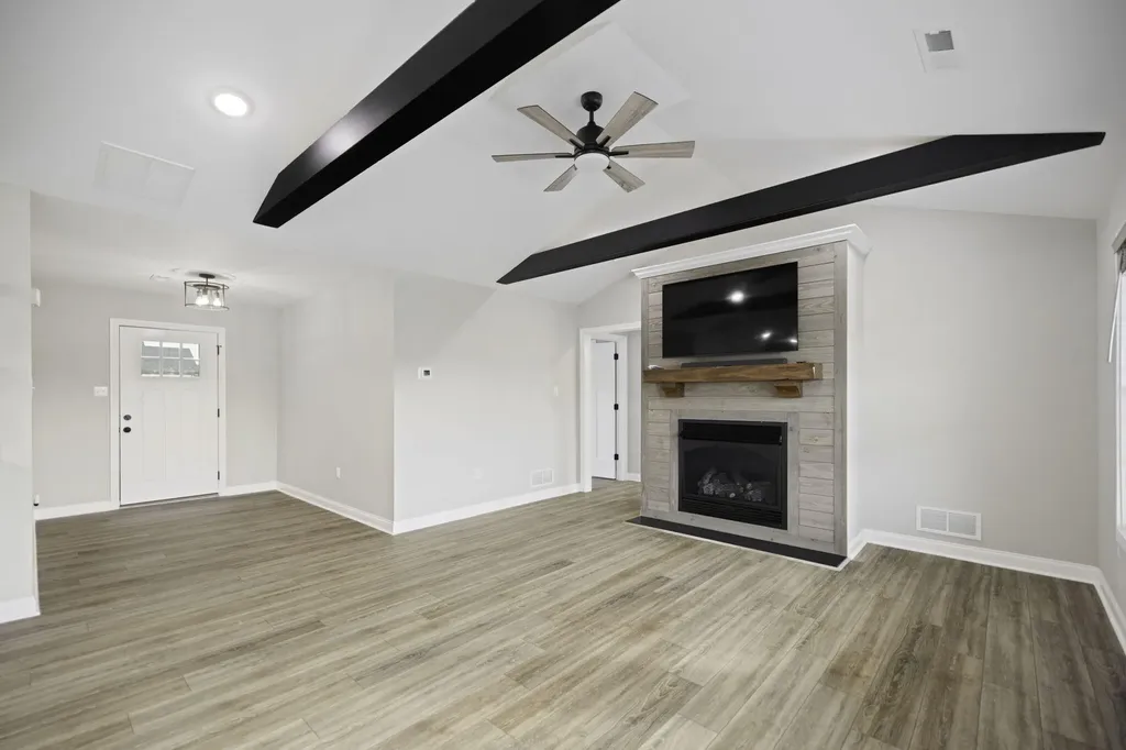 262 Patriot Trail Berea KY 40403