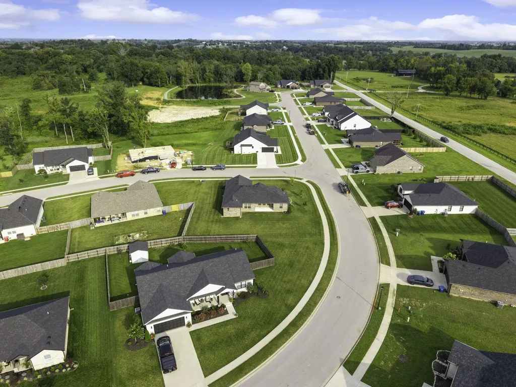 262 Patriot Trail Berea KY 40403