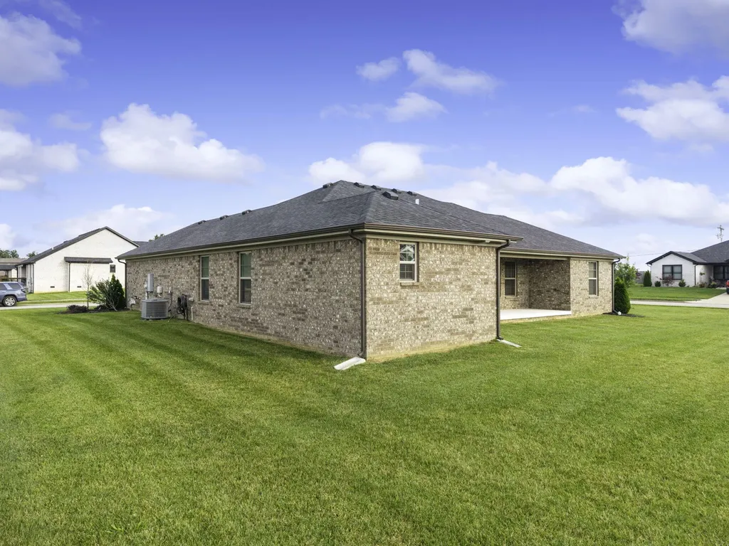 262 Patriot Trail Berea KY 40403