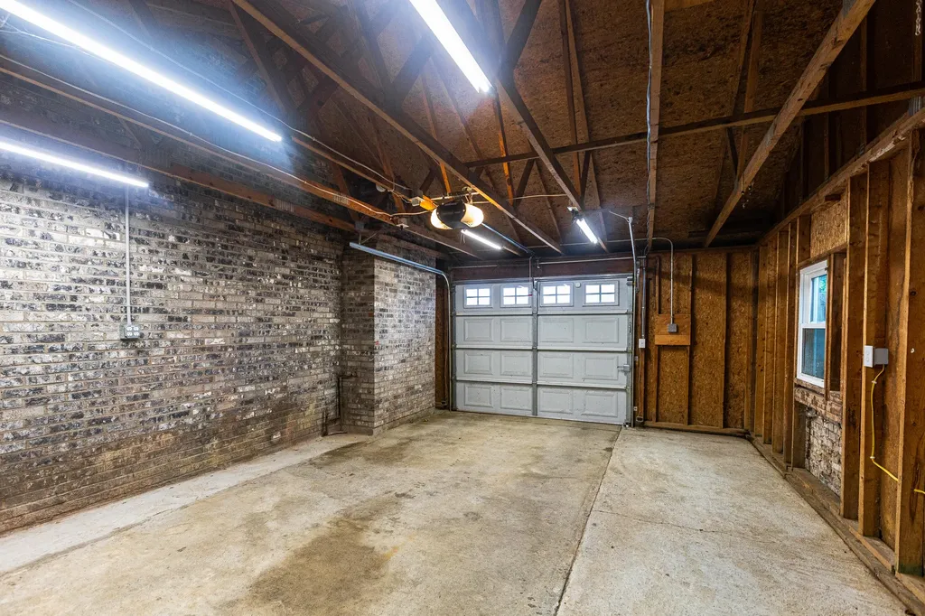 604 Hickory Hill Drive Nicholasville KY 40356
