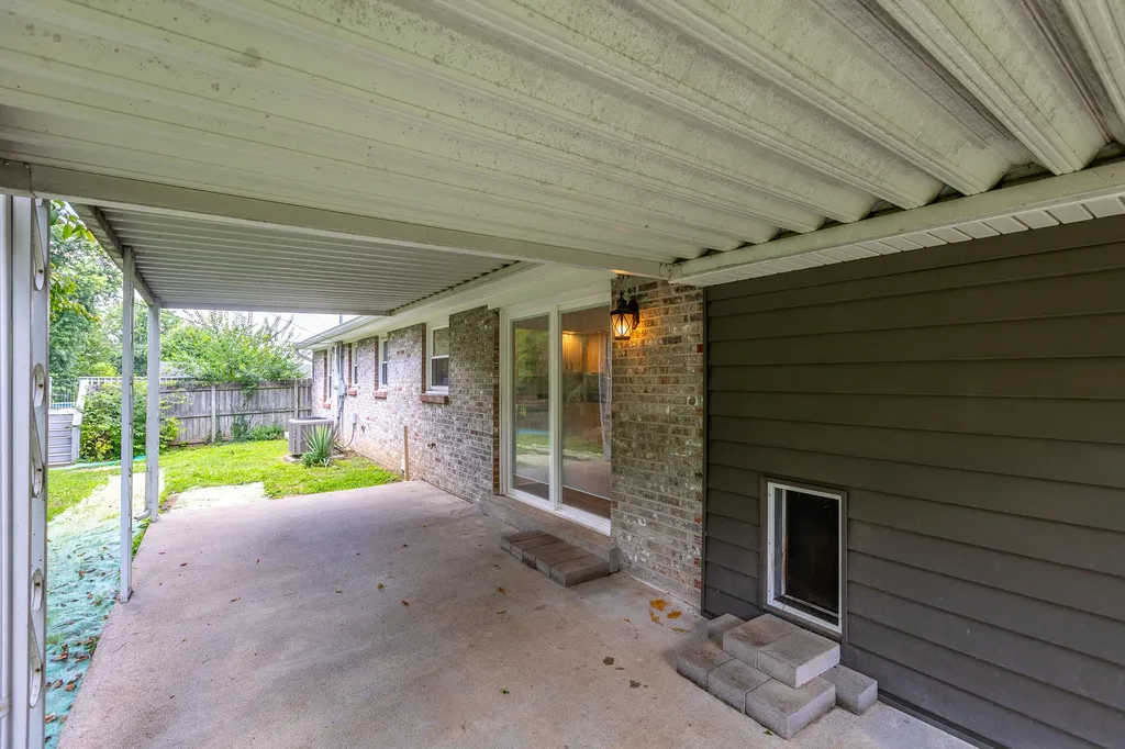 604 Hickory Hill Drive Nicholasville KY 40356