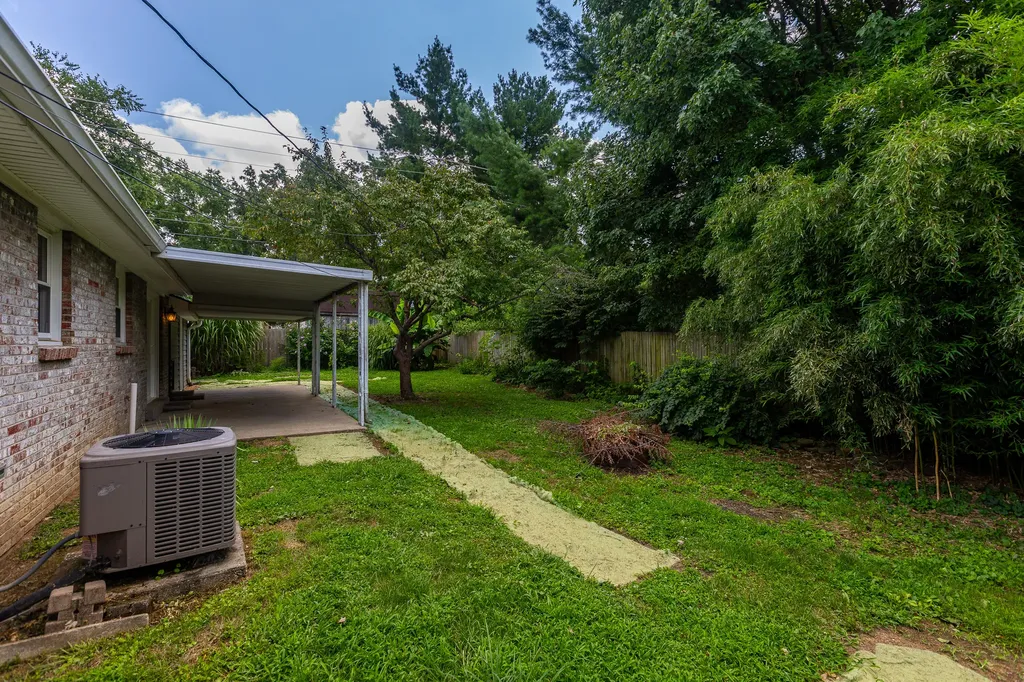 604 Hickory Hill Drive Nicholasville KY 40356