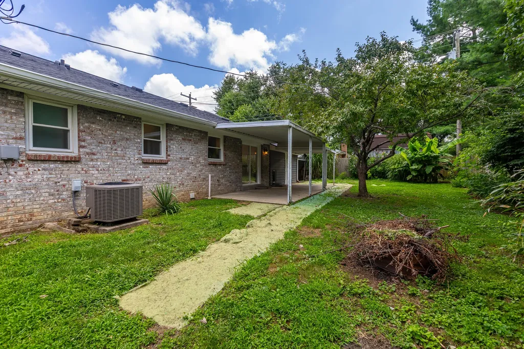 604 Hickory Hill Drive Nicholasville KY 40356