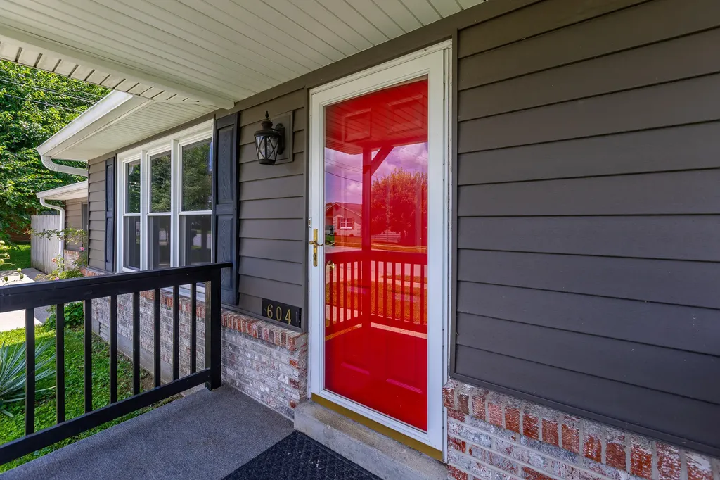 604 Hickory Hill Drive Nicholasville KY 40356