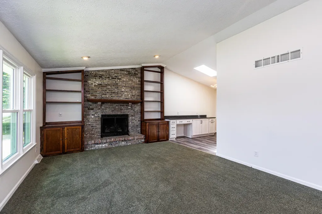 604 Hickory Hill Drive Nicholasville KY 40356