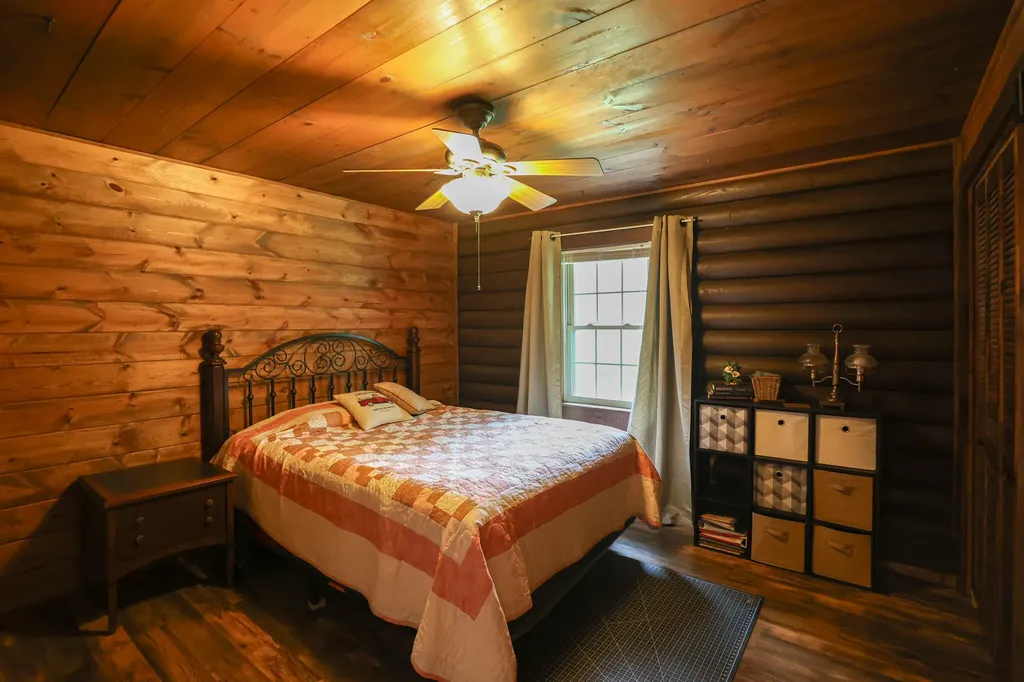328 Cumberland Road Gilbertsville KY 42044