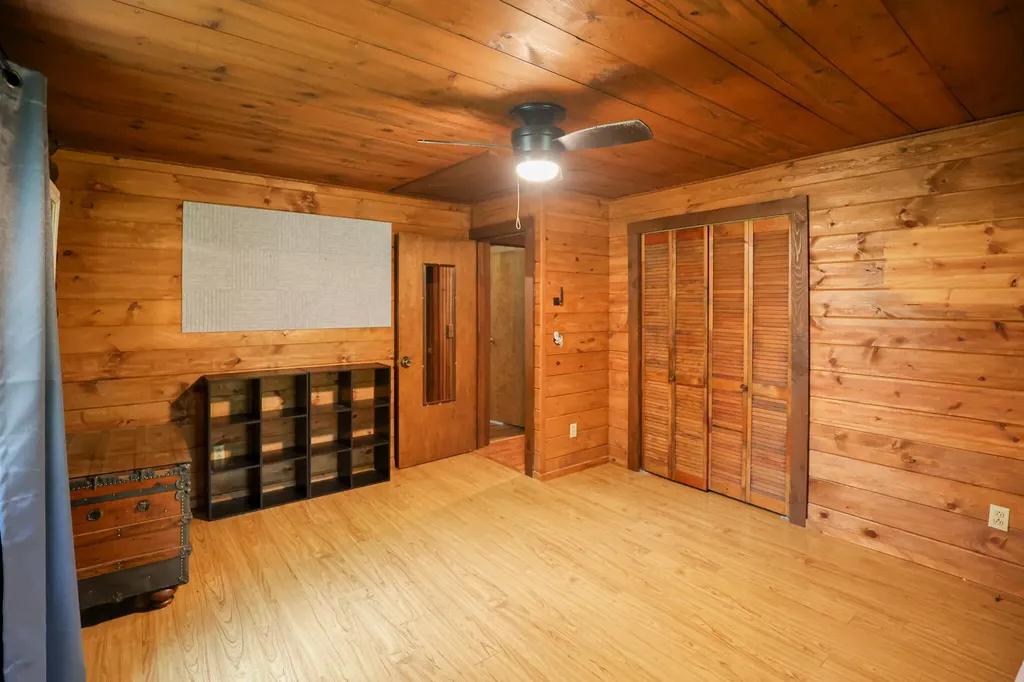 328 Cumberland Road Gilbertsville KY 42044