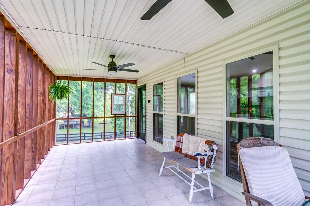 2897 College Hill Road Waco KY 40385