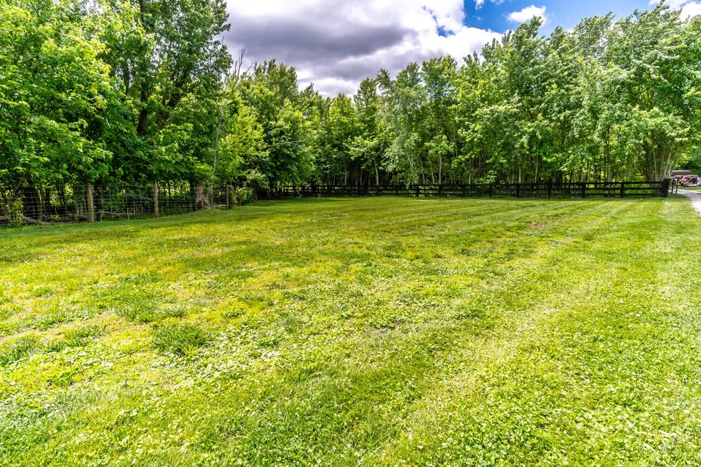 2897 College Hill Road Waco KY 40385