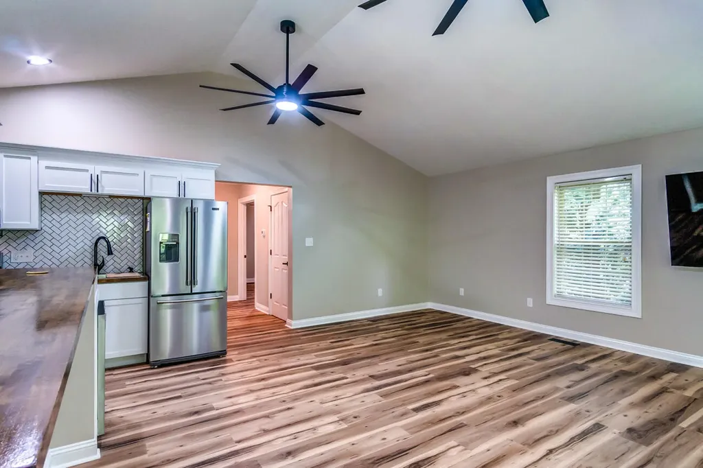 2897 College Hill Road Waco KY 40385