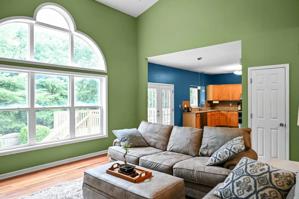 393 Shoreside Drive Lexington KY 40515