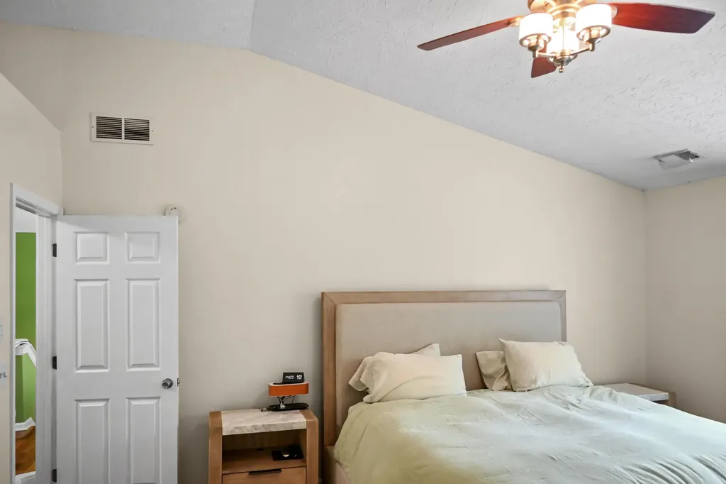 393 Shoreside Drive Lexington KY 40515