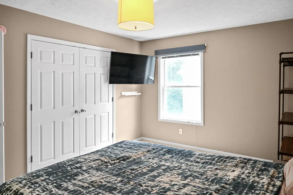 393 Shoreside Drive Lexington KY 40515