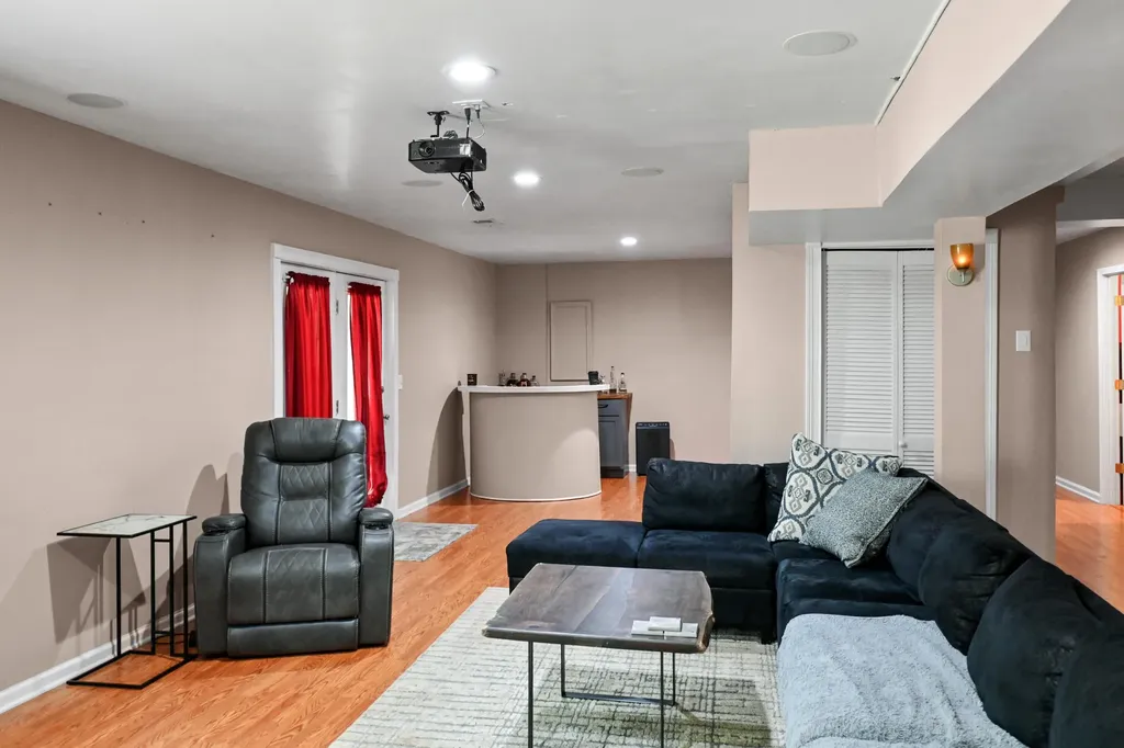 393 Shoreside Drive Lexington KY 40515